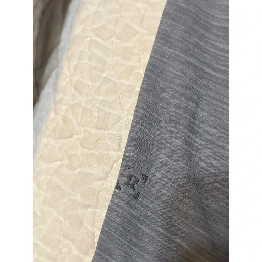 Lululemon THE Linerless Short Men Large Grey Heathered Training Gym Athletic